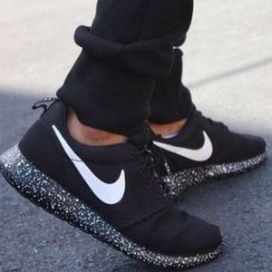 Oreo Nike Roshe Runs